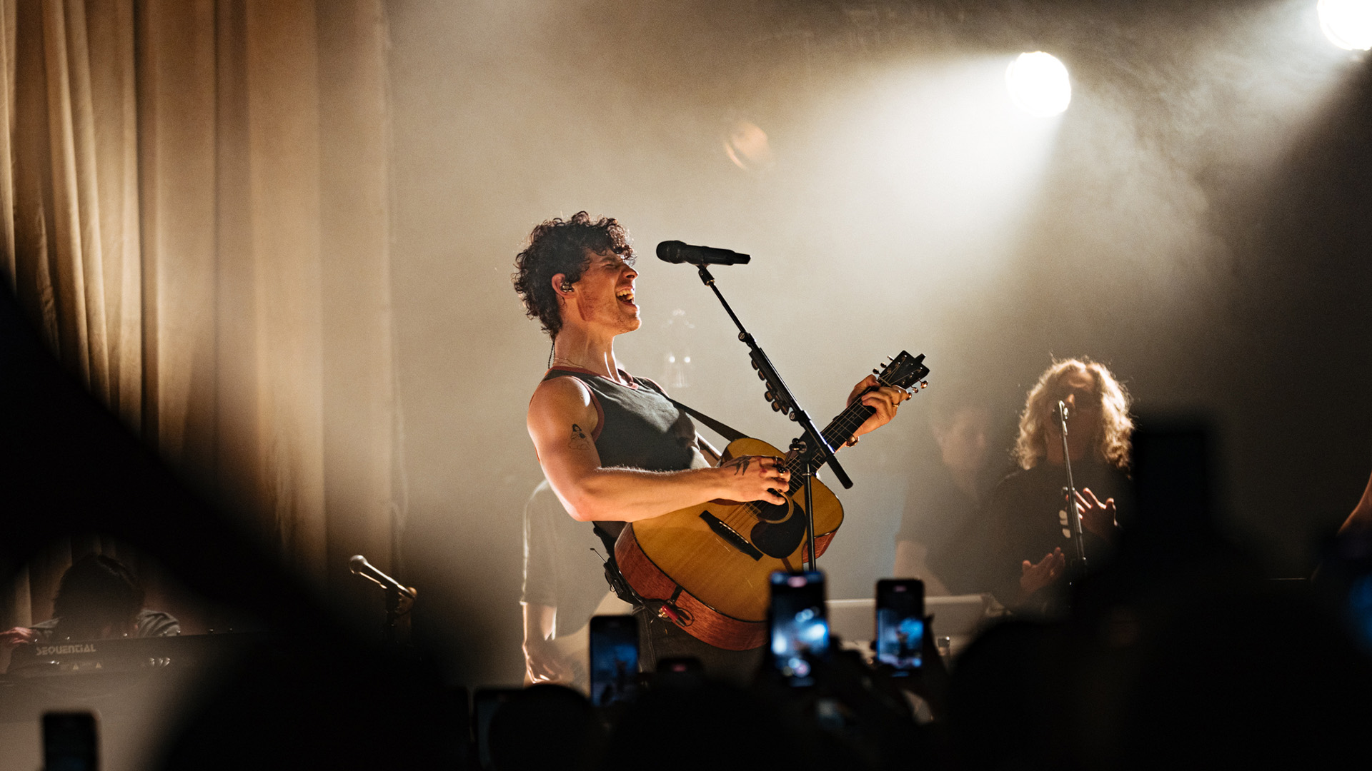 Shawn Mendes: For Friends & Family Only
