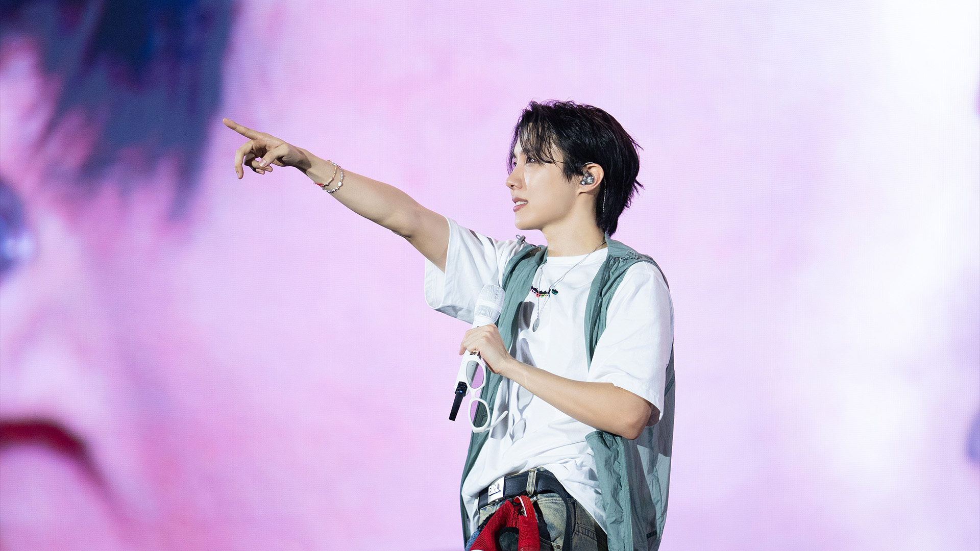 j-hope Tour 'HOPE ON THE STAGE' The Movie
